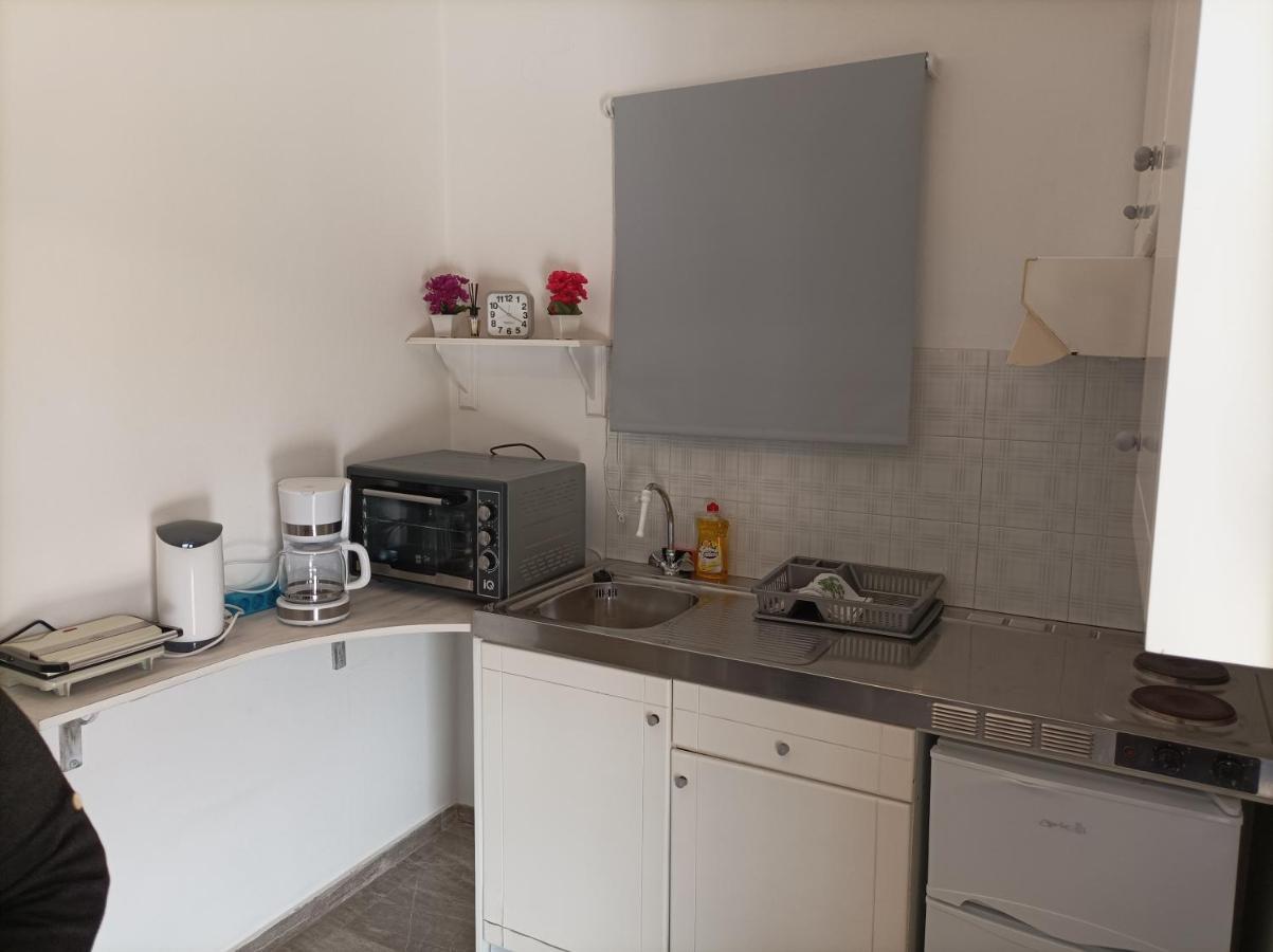 Demy'S Studio Lägenhet Acharavi  Exteriör bild